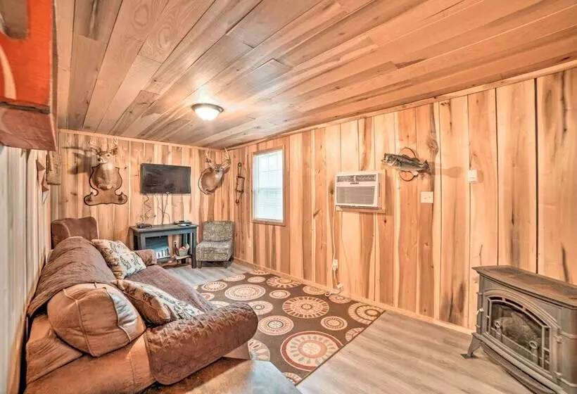 Remote Kentucky Cabin W/ Fire Pit & 2 Ponds