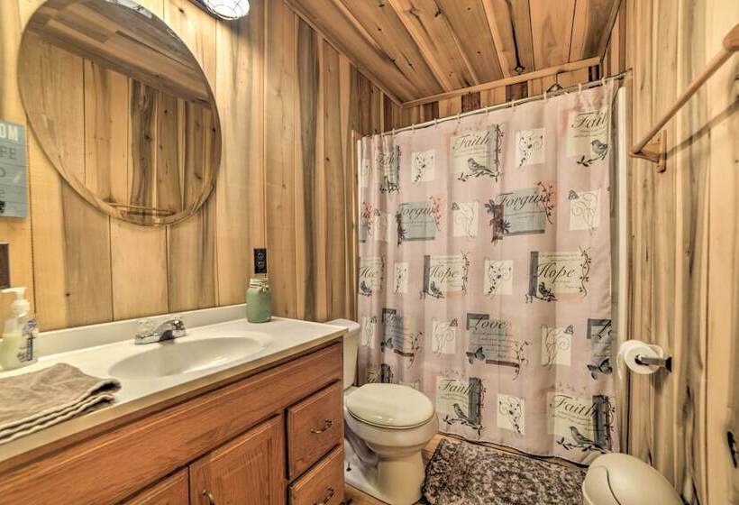 Remote Kentucky Cabin W/ Fire Pit & 2 Ponds