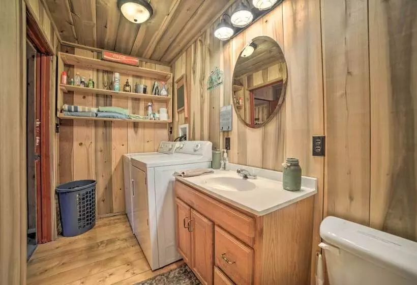 Remote Kentucky Cabin W/ Fire Pit & 2 Ponds