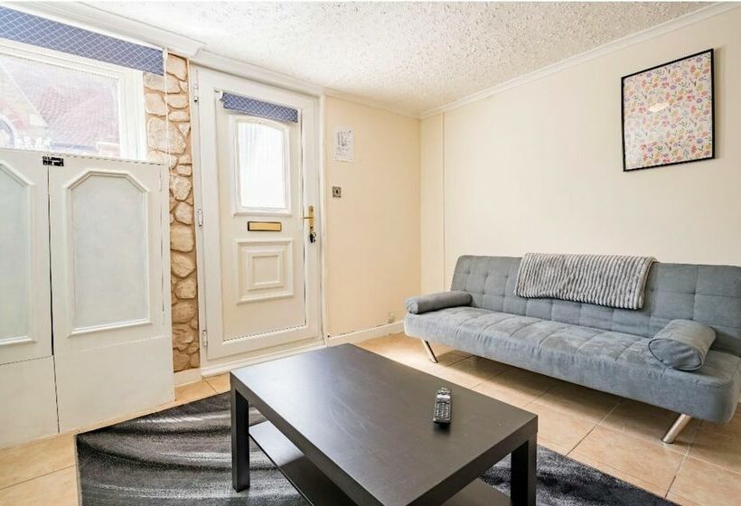 Резиденция Maidstone   Sleeps 6   Parking   Garden   96ws