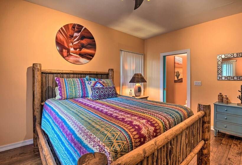 Restful Mesa Retreat: Shared Backyard & Hot Tub