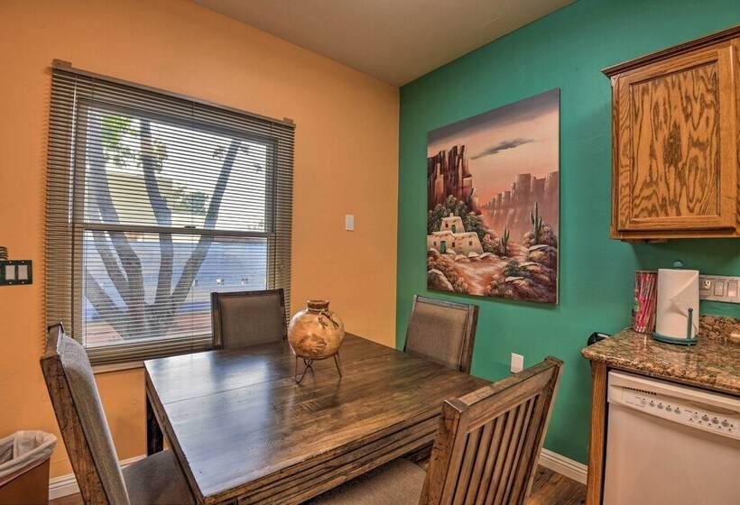 Restful Mesa Retreat: Shared Backyard & Hot Tub