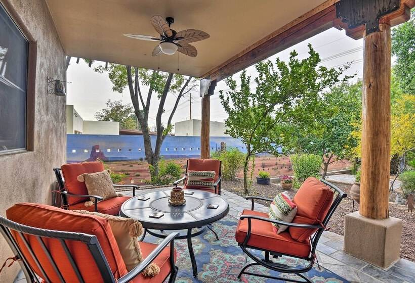 Restful Mesa Retreat: Shared Backyard & Hot Tub
