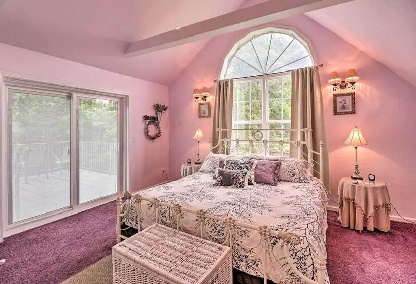 Rubys Landing Cottage W/ Deck & White River Views