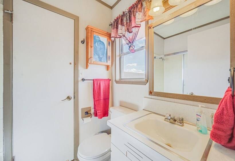 Rustic & Western House On Lake Swim & Fish!