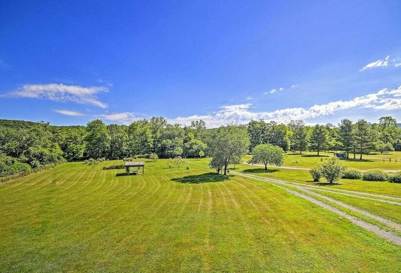 Secluded Rileyville Cabin W/ Hot Tub & Grill!