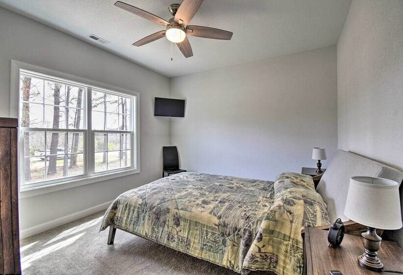 Spacious Home < 1 Mi To Kiptopeke State Park!