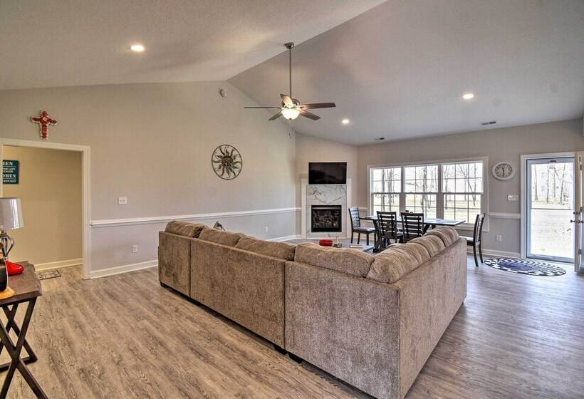 Spacious Home < 1 Mi To Kiptopeke State Park!