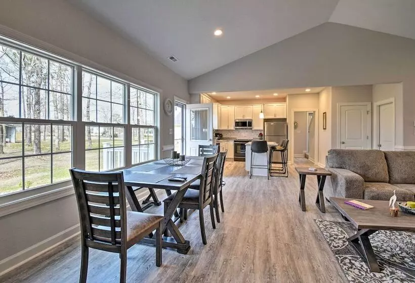 Spacious Home < 1 Mi To Kiptopeke State Park!