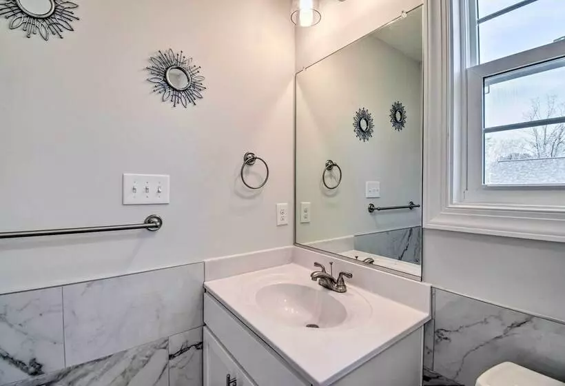 Spacious Home < 1 Mi To Kiptopeke State Park!