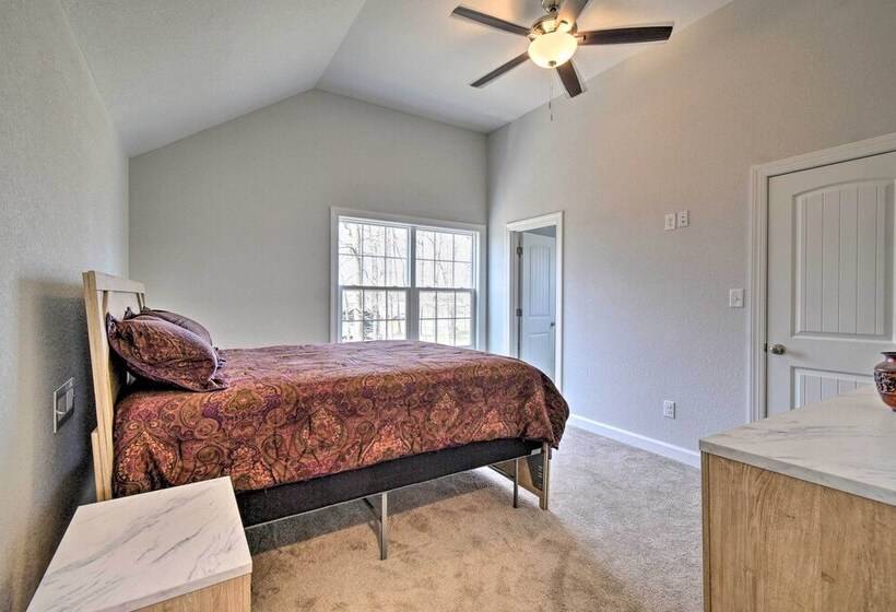 Spacious Home < 1 Mi To Kiptopeke State Park!