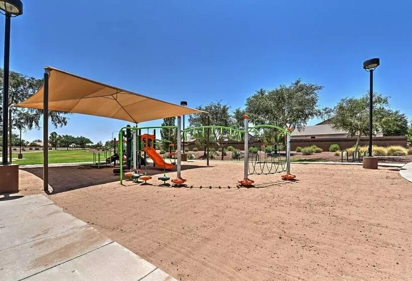 Spacious Phoenix Area Escape W/ Pool & Hot Tub