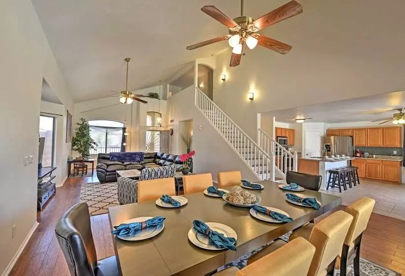 Spacious Phoenix Area Escape W/ Pool & Hot Tub