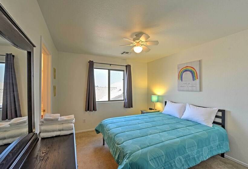 Spacious Phoenix Area Escape W/ Pool & Hot Tub