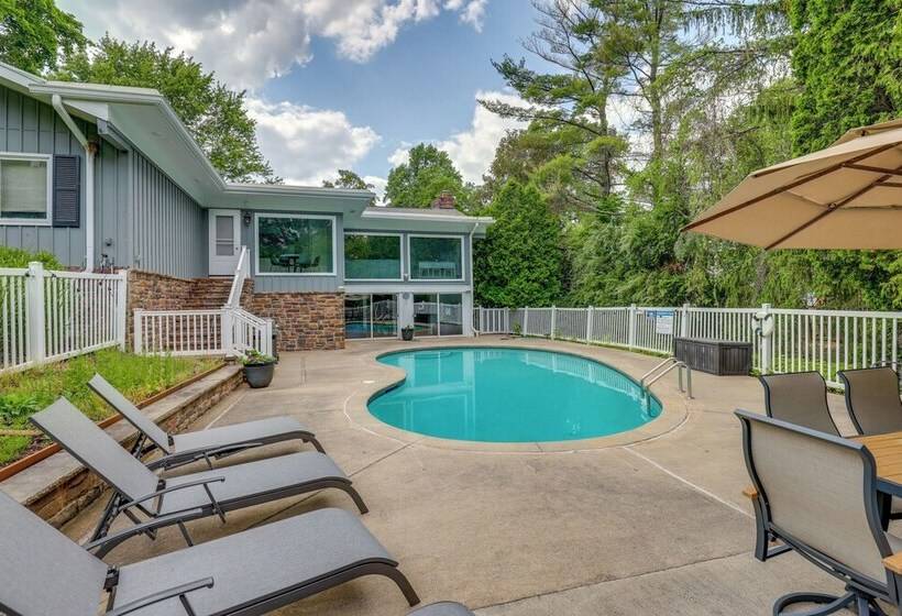 Spacious Rochester Home W/ Heated Pool & Hot Tub!