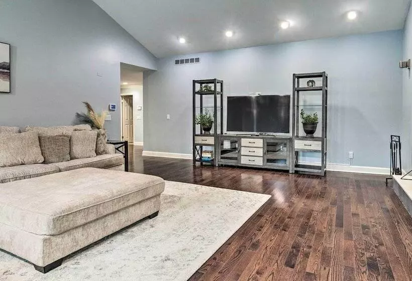 Spacious Rochester Home W/ Heated Pool & Hot Tub!