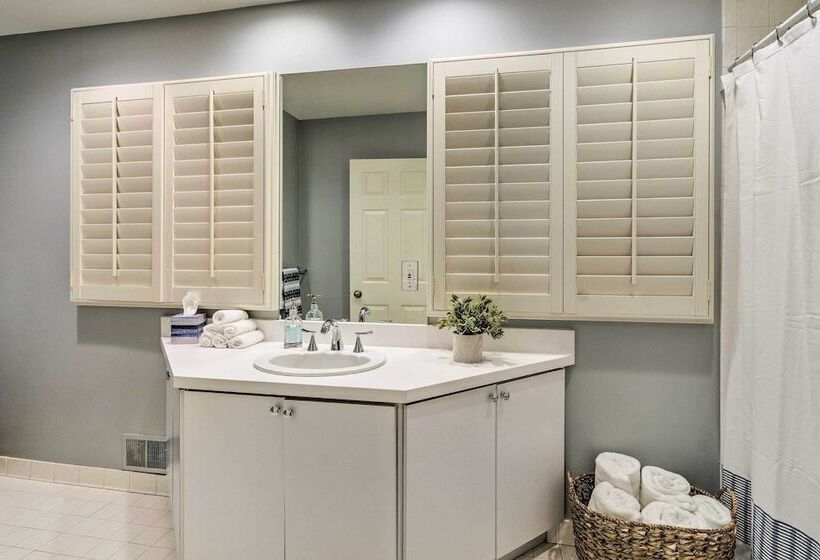 Spacious Rochester Home W/ Heated Pool & Hot Tub!