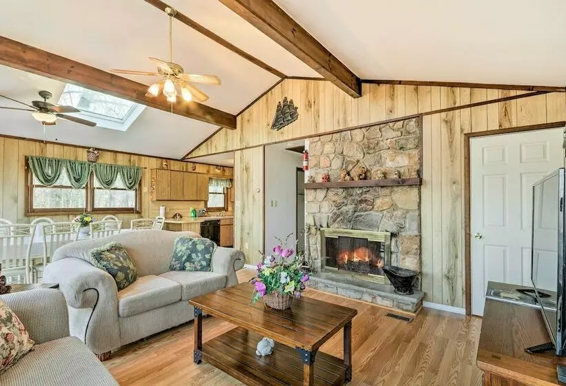 Tranquil Lake Harmony Haven   Great For Families!