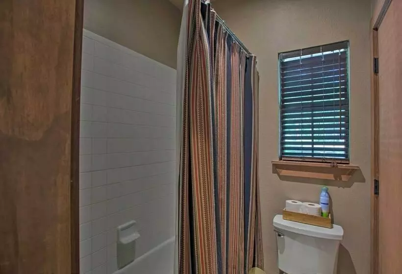 Lakefront Chico Haven W/ Multi Level Private Dock!