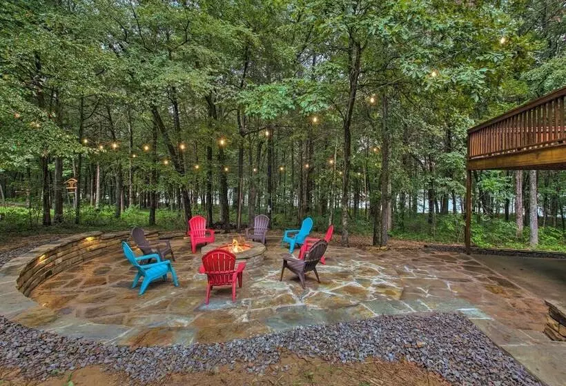 Waterfront Lake Dardanelle Home W/ Dock & Fire Pit