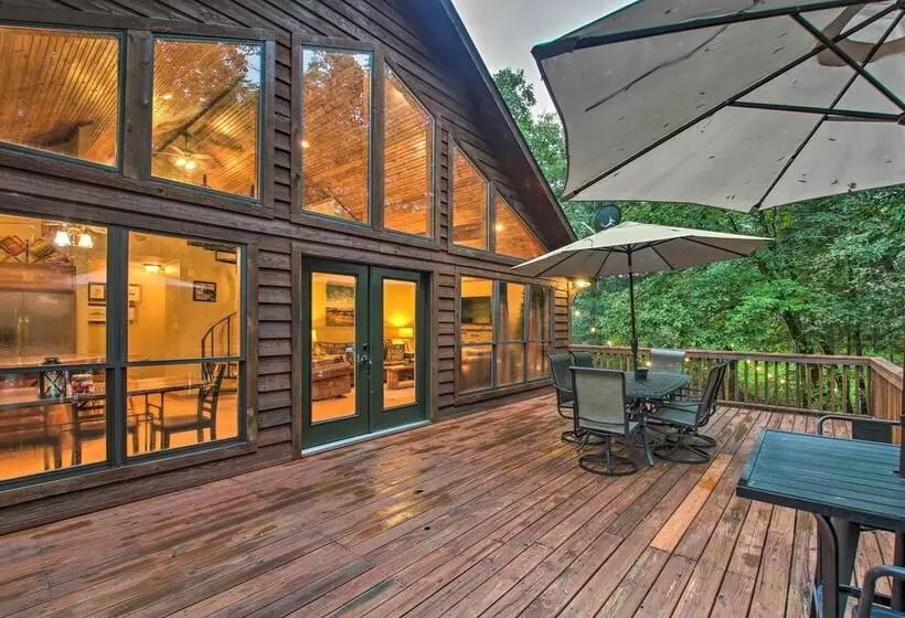 Waterfront Lake Dardanelle Home W/ Dock & Fire Pit