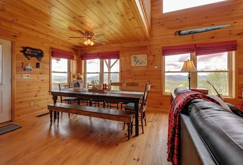 Mtn View Cabin: Deck & Pets Welcome In Murphy