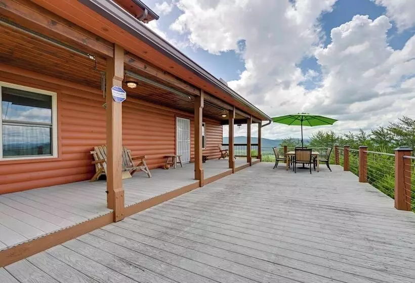 Mtn View Cabin: Deck & Pets Welcome In Murphy