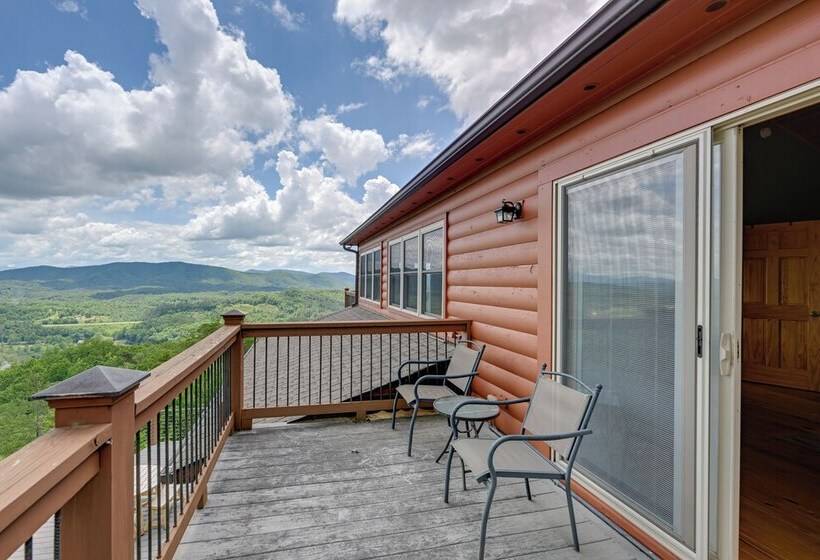 Mtn View Cabin: Deck & Pets Welcome In Murphy