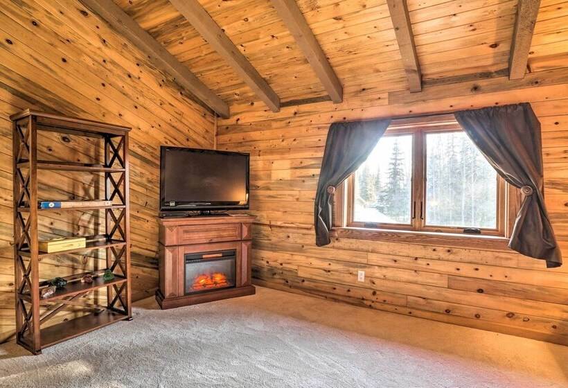 Cabin On Kenai Peninsula: Family & Group Friendly!