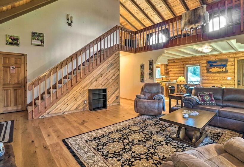 Cabin On Kenai Peninsula: Family & Group Friendly!