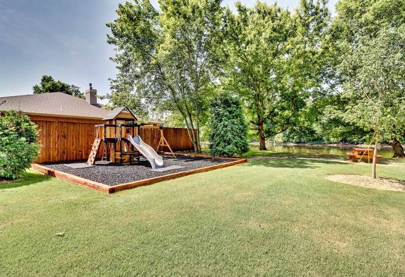 Cotter Home W/ Direct Access To White River!