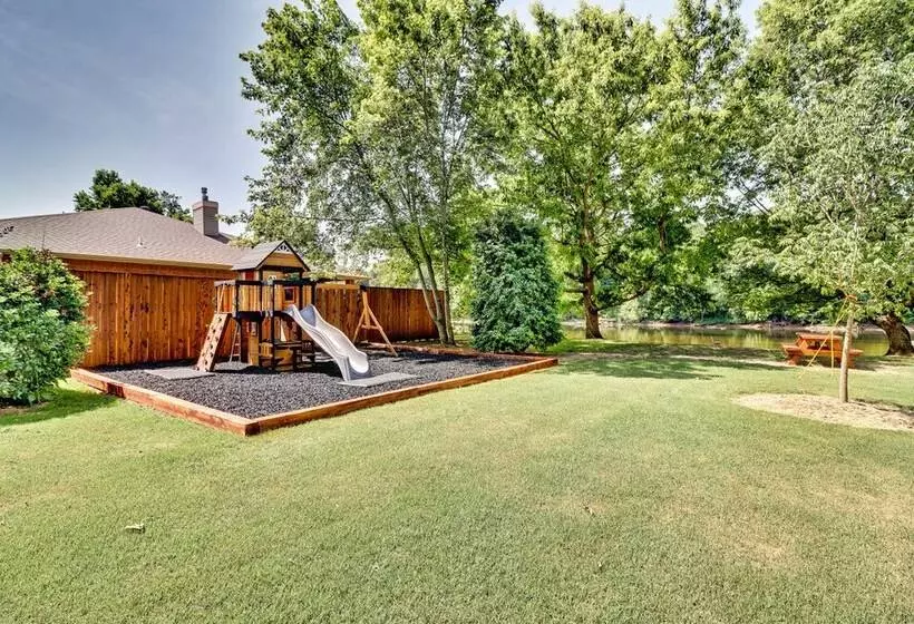 Cotter Home W/ Direct Access To White River!