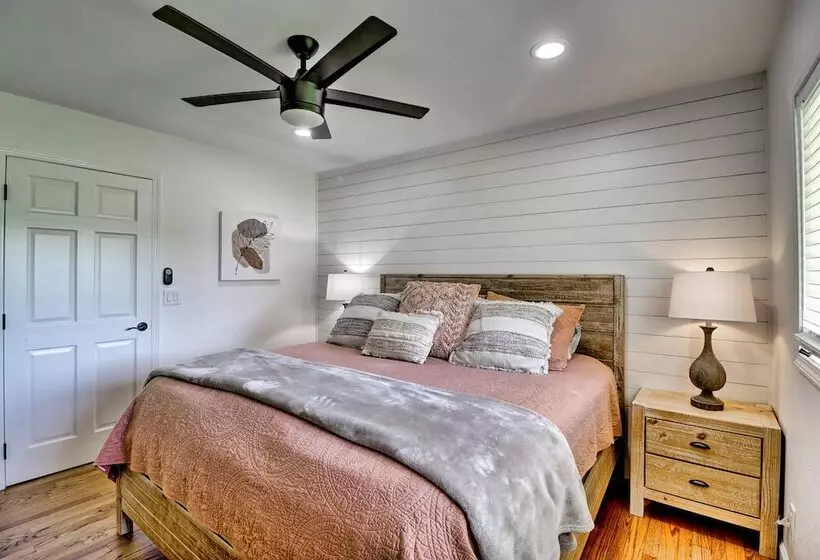 Cotter Home W/ Direct Access To White River!