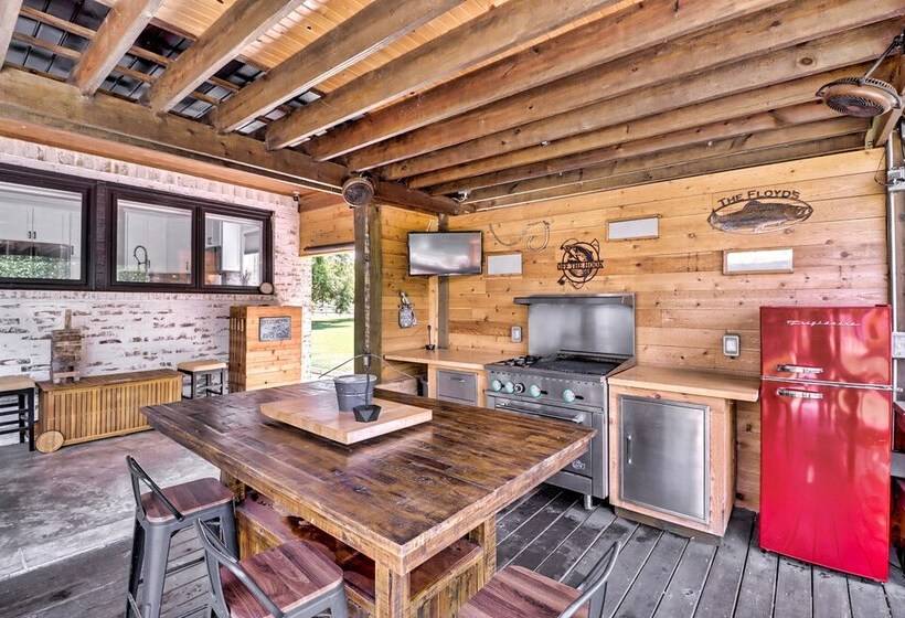 Cotter Home W/ Direct Access To White River!