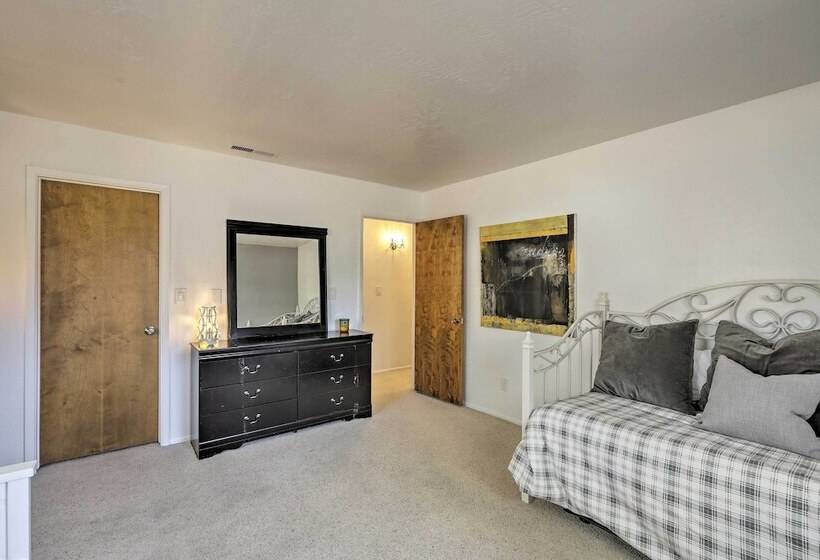 Country Club Home   18 Miles To Arizona Snowbowl!