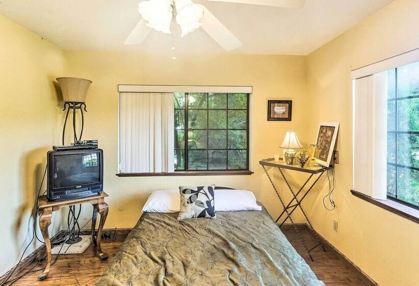 Downtown Cottonwood Home W/ Patio!