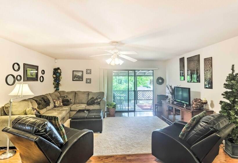 Downtown Cottonwood Home W/ Patio!