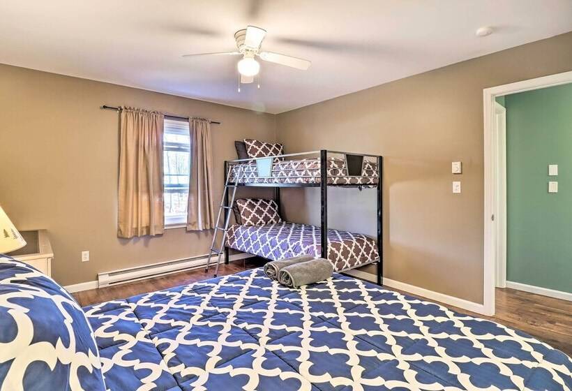 Ski, Hike & Swim: Family Home In Albrightsville!