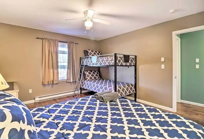 Ski, Hike & Swim: Family Home In Albrightsville!