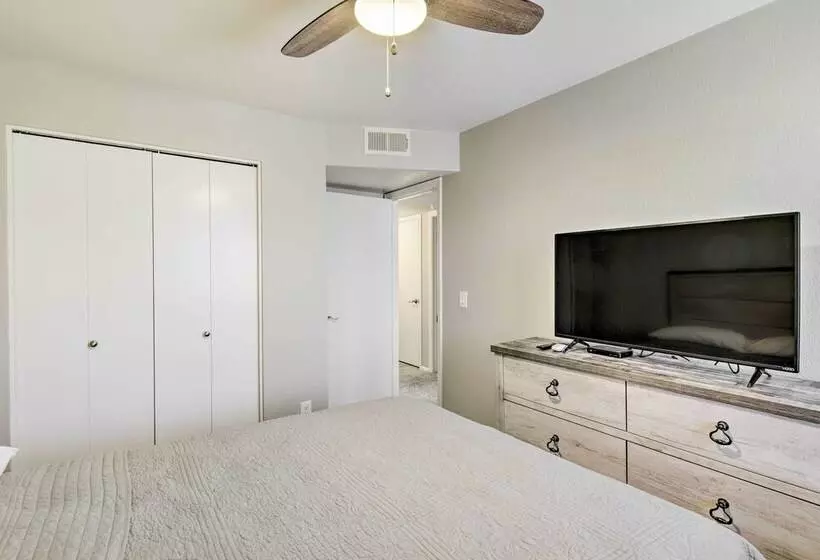 Gilbert Home W/ Private Pool & Putting Green!