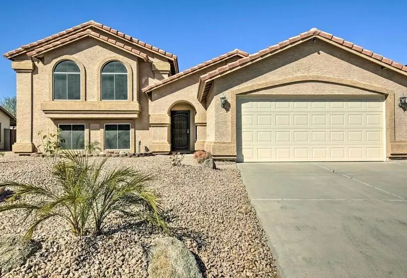 Gilbert Home W/ Private Pool & Putting Green!