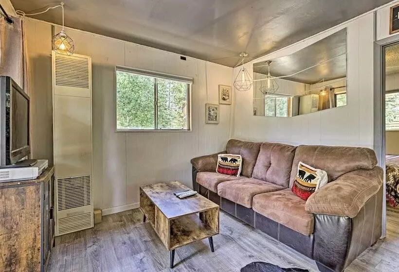 Direct Beach Access: Grand Lake Cabin W/ Deck!