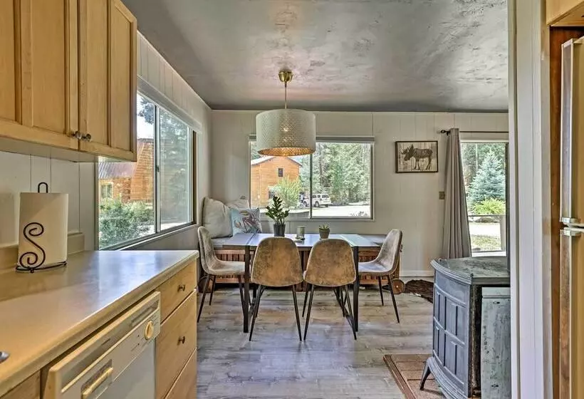 Direct Beach Access: Grand Lake Cabin W/ Deck!