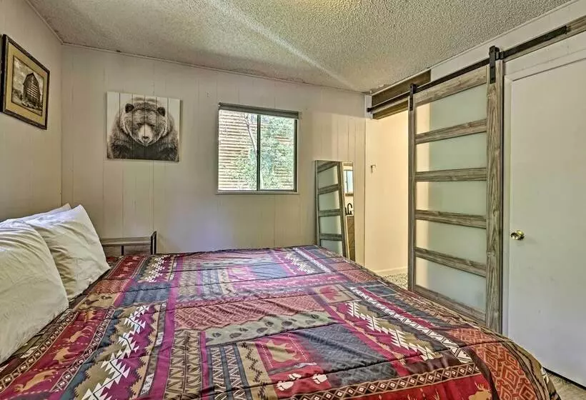 Direct Beach Access: Grand Lake Cabin W/ Deck!