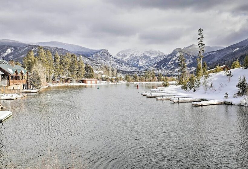 Direct Beach Access: Grand Lake Cabin W/ Deck!