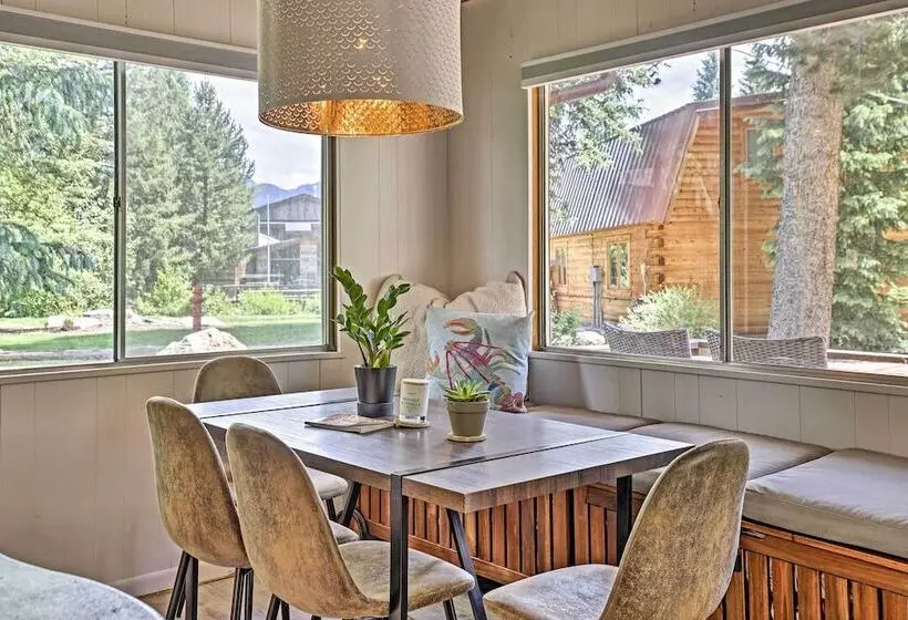 Direct Beach Access: Grand Lake Cabin W/ Deck!