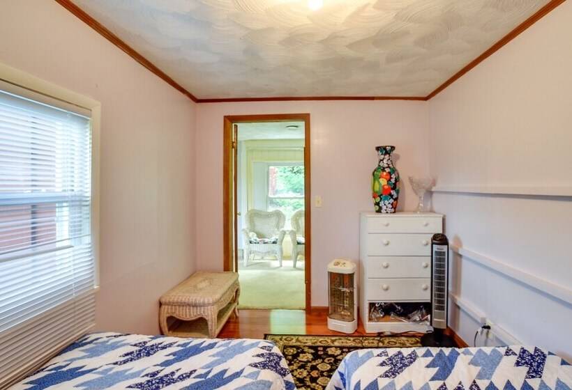 Hammondsport Home: Keuka Lake Views & Hiking!