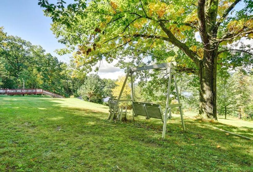 Hammondsport Home: Keuka Lake Views & Hiking!