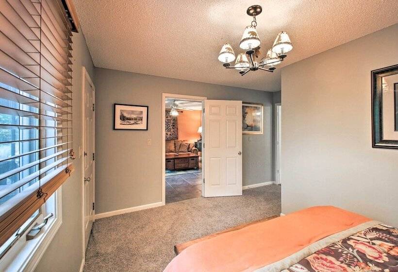 3 Mi To Lake Desoto: Home W/ Furnished Deck!