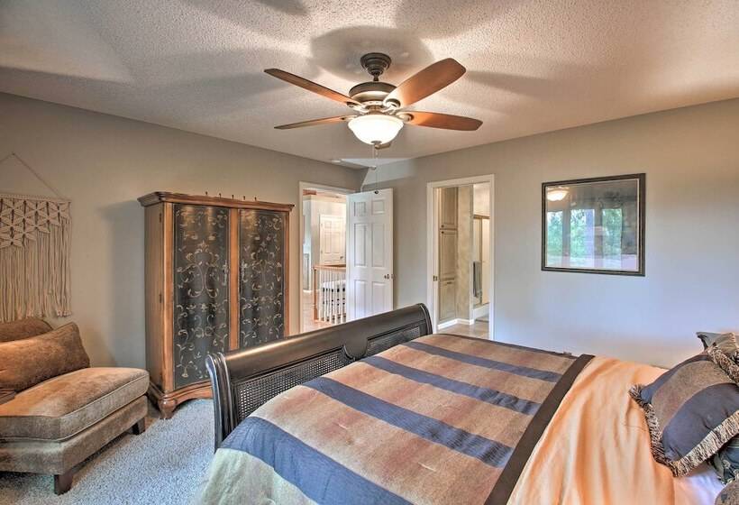 3 Mi To Lake Desoto: Home W/ Furnished Deck!